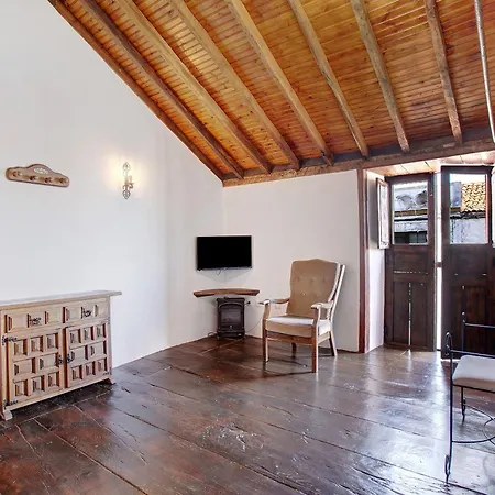 Casa Tajinaste * فيلافلور
